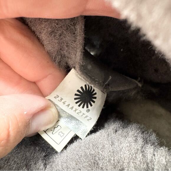 UGG Daney Lace Up Shearling Sheepskin Suede High Top Combat Boots Grey Size 8.5 - Picture 13 of 13